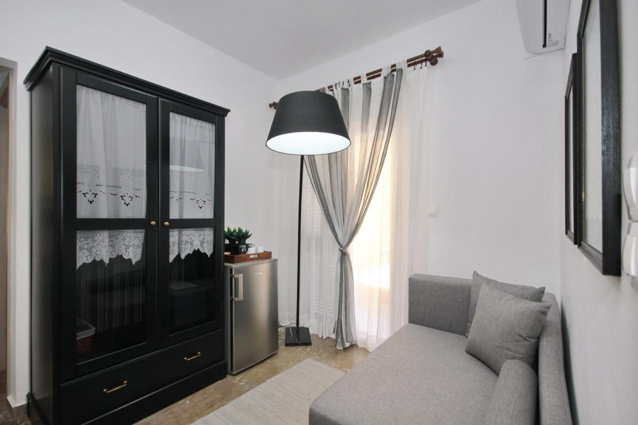 Aloe Luxury Apartments Порто-Хелі Екстер'єр фото