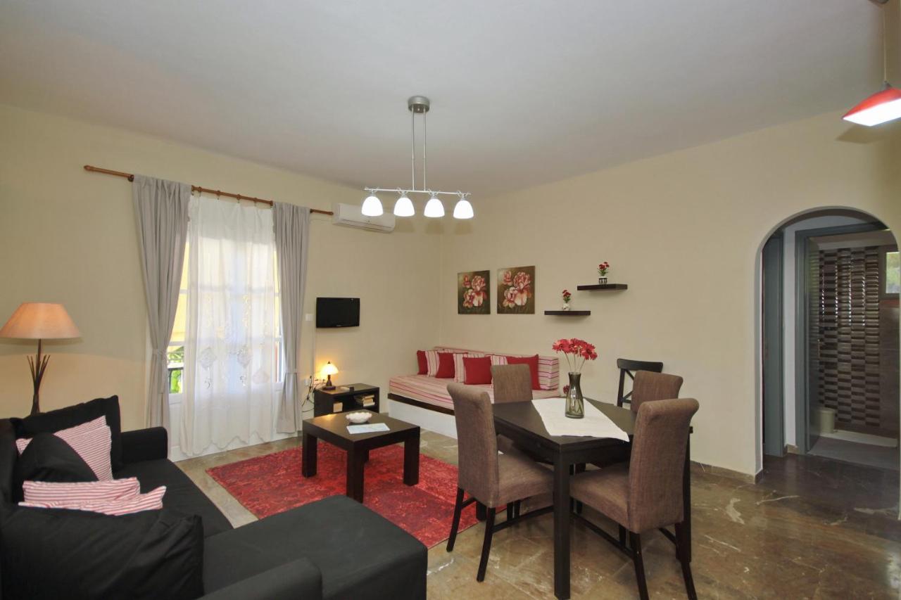Aloe Luxury Apartments Порто-Хелі Екстер'єр фото